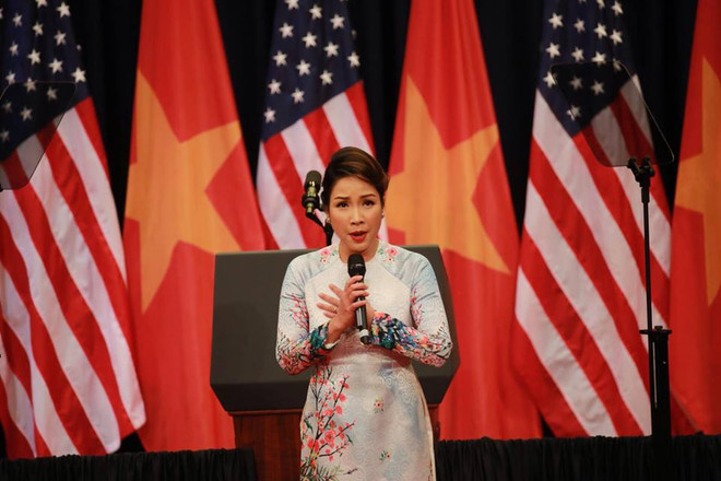 Ông Obama phát biểu trước hơn 2.000 học sinh, sinh viên Hà Nội ảnh 7