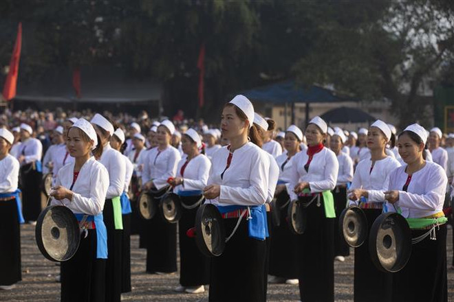 Ngày Tết đến Hòa Bình để hòa mình vào Lễ hội Khai hạ dân tộc Mường ảnh 2