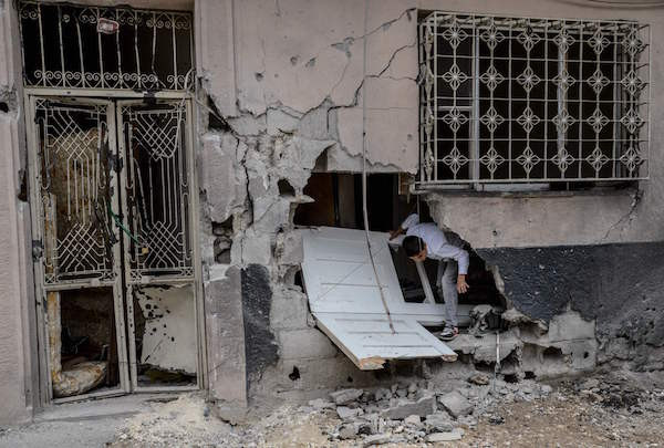 Quân đội Syria giành lại bệnh viện tại Deir Ezzor từ tay IS ảnh 1