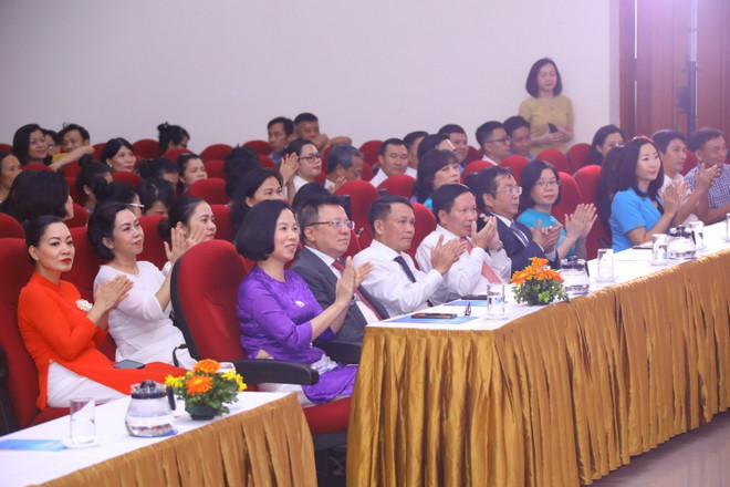 Hình ảnh Thông tấn xã Việt Nam chào mừng 77 năm Ngày truyền thống ảnh 3