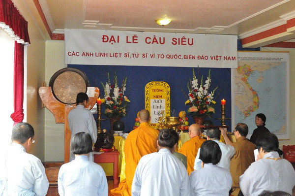 Xúc động lễ cầu siêu tri ân anh hùng liệt sỹ của người Việt tại Berlin ảnh 1