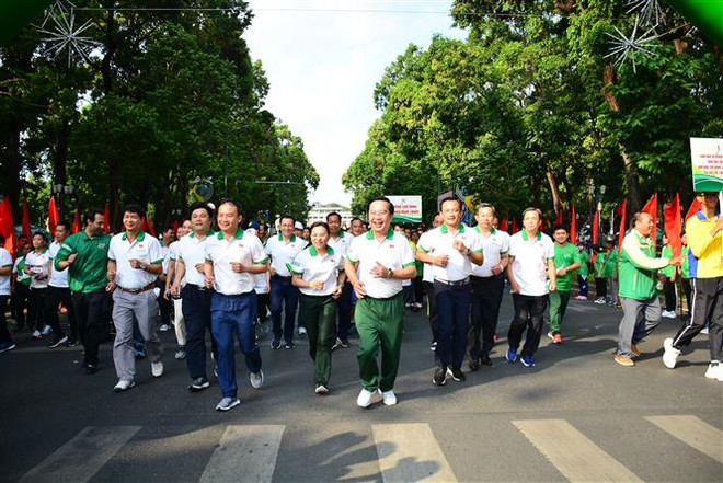 Phát động toàn dân rèn luyện thân thể theo gương Bác Hồ vĩ đại ảnh 3