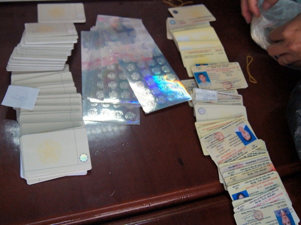 Gia Lai: Phát hiện và thu giữ hơn 500 Giấy phép lái xe môtô giả ảnh 1