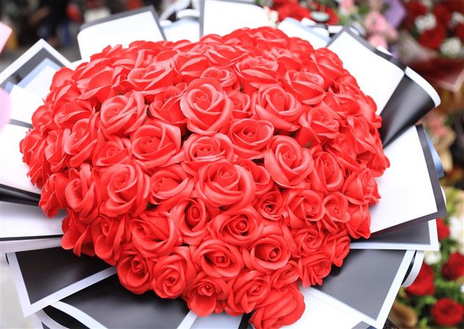 Nhà bán lẻ "tung chiêu" kích cầu sức mua dịp Valentine 14/2 ảnh 1