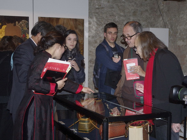 Triển lãm sơn mài và thủ công mỹ nghệ Việt Nam tại Pháp ảnh 1