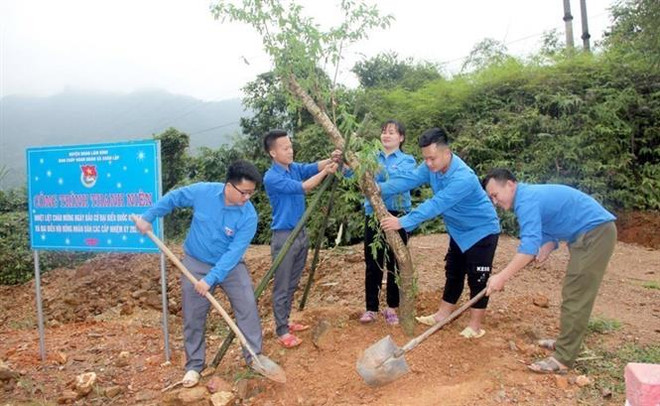 Tuyên Quang: Người "truyền lửa" cho thanh niên phấn đấu vươn lên ảnh 1