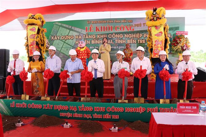 Bến Tre khởi công xây dựng hạ tầng Khu công nghiệp Phú Thuận ảnh 1