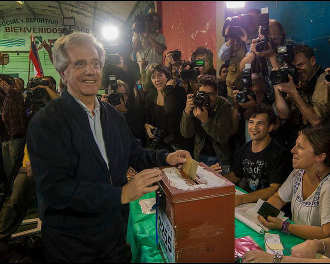 Cử tri Uruguay sẽ trở lại phòng bỏ phiếu để chọn tổng thống ảnh 1