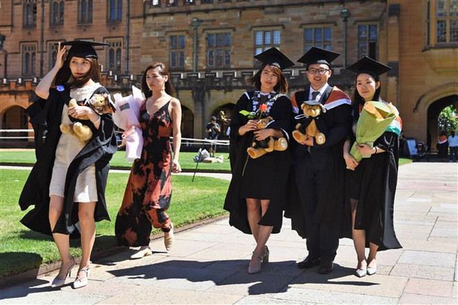 Sinh viên nước ngoài tại trường đại học Sydney, Australia. (Ảnh: AFP/TTXVN) Australia thiệt hại 7 tỷ USD năm 2020 do thiếu vắng sinh viên quốc tế ảnh 1