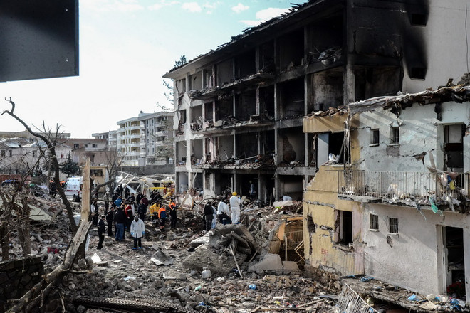 Vụ đánh bom ở Istanbul: Thổ Nhĩ Kỳ dồn dập nã pháo trả đũa IS ảnh 1