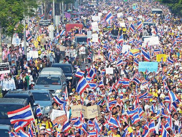 Thái Lan bỏ tù một công dân đã phạm tội khi quân ảnh 1