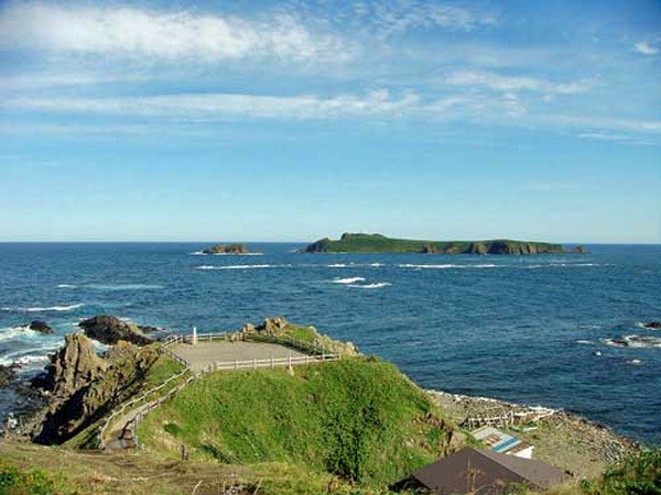 Quốc hội Nhật Bản ban hành luật bảo vệ các đảo tiền tiêu ảnh 1