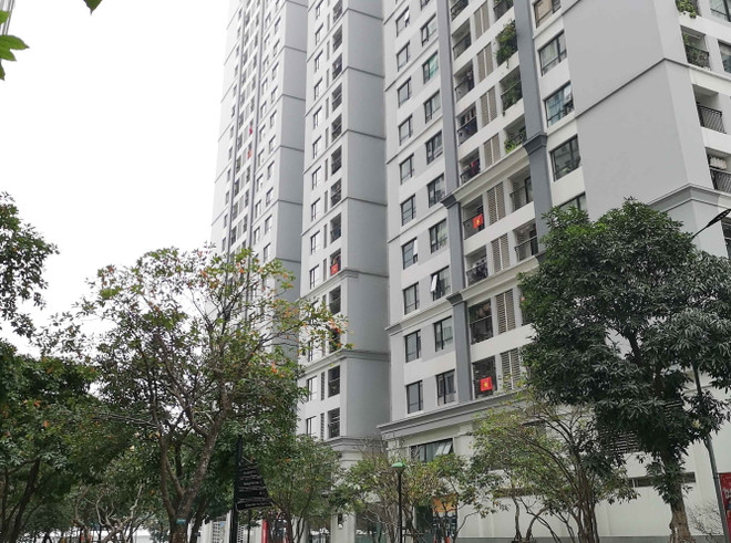 Vụ bé gái rơi từ ban công: Thiết kế an toàn và ý thức người sử dụng ảnh 1