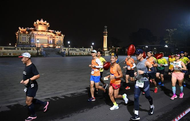 Hơn 4.500 vận động viên tham gia giải chạy marathon Huế năm 2020 ảnh 1