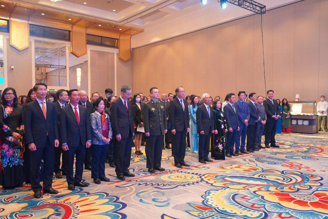 Kỷ niệm 73 năm thiết lập Quan hệ Ngoại giao Việt Nam-Trung Quốc ảnh 2