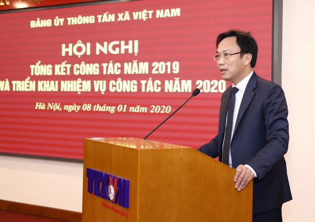 Phó Bí thư Đảng ủy Khối các cơ quan Trung ương Lại Xuân Lâm phát biểu tại Hội nghị tổng kết công tác năm 2019 và triển khai nhiệm vụ trọng tâm công tác năm 2020. . (Ảnh: Văn Điệp/TTXVN) Công tác dân vận ở cơ quan Nhà nước của Đảng bộ Khối các cơ quan TW ảnh 1