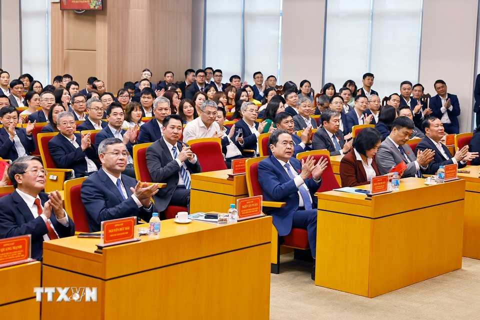 Chủ tịch Quốc hội Trần Thanh Mẫn thăm, chúc Tết, giao nhiệm vụ cho Kiểm toán Nhà nước. (Ảnh: Doãn Tấn/TTXVN)