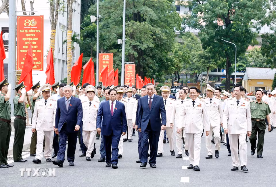 Tổng Bí thư, Chủ tịch nước Tô Lâm và các đại biểu tham dự Lễ kỷ niệm. (Ảnh: Thống Nhất/TTXVN)