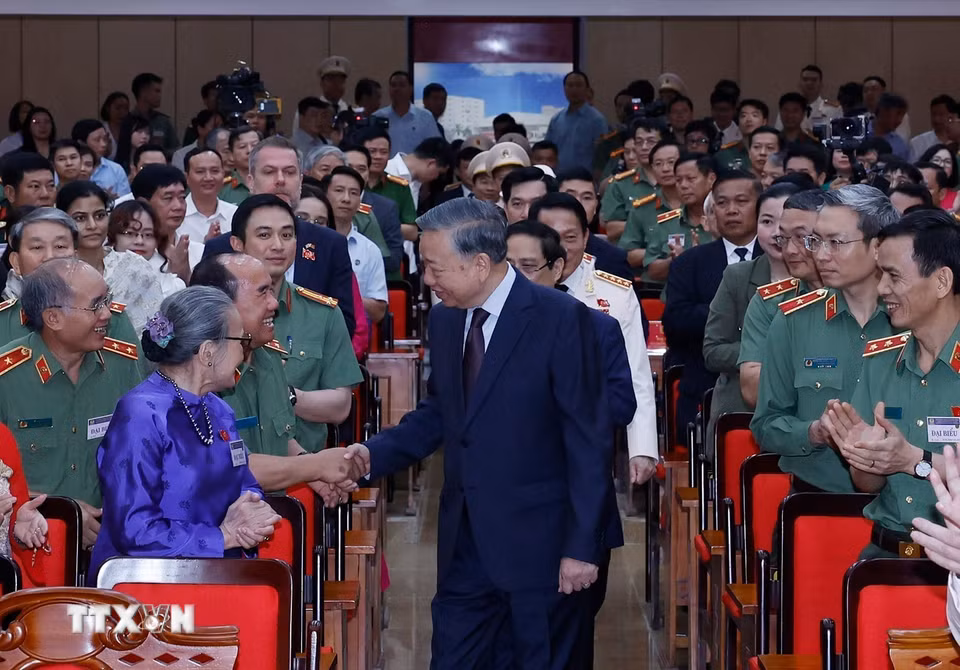 Tổng Bí thư, Chủ tịch nước Tô Lâm dự Lễ kỷ niệm 80 năm Ngày truyền thống Học viện An ninh nhân dân. (Ảnh: Phạm Kiên/TTXVN)