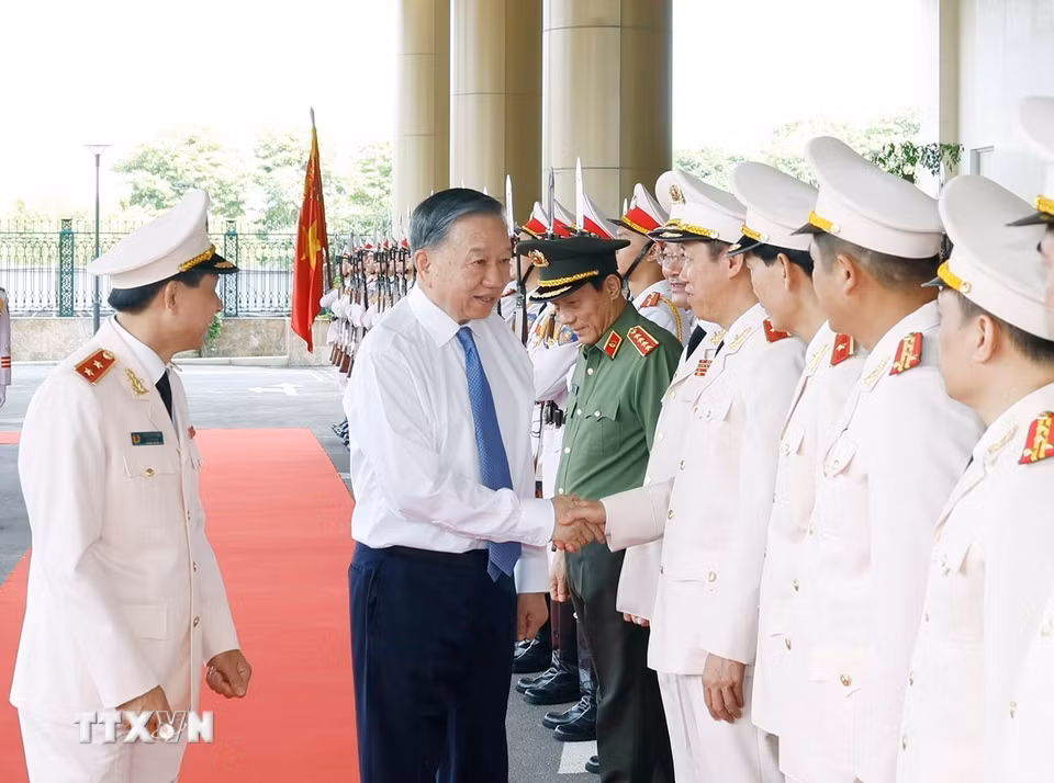 Tổng Bí thư, Chủ tịch nước Tô Lâm và các đại biểu. (Ảnh: Thống Nhất/TTXVN)