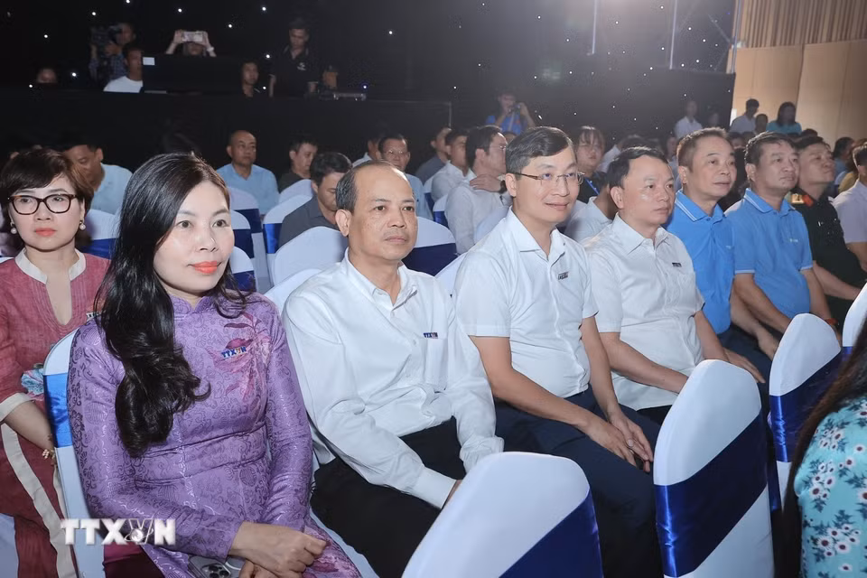 Bet888 football tham dự lễ bế mạc. (Ảnh: Minh Quyết/TTXVN)