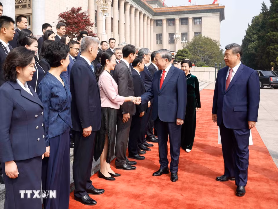 Toàn cảnh Lễ đón Tổng Bí thư, Chủ tịch nước Tô Lâm thăm cấp Nhà nước đến Trung Quốc- Ảnh 4.