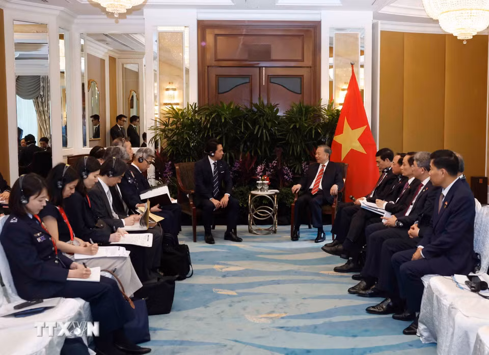 Tổng Bí thư, Chủ tịch nước Tô Lâm tiếp Bộ trưởng Quốc phòng Nhật Bản Shinjiro Koizumi. (Ảnh: Thống Nhất/TTXVN)