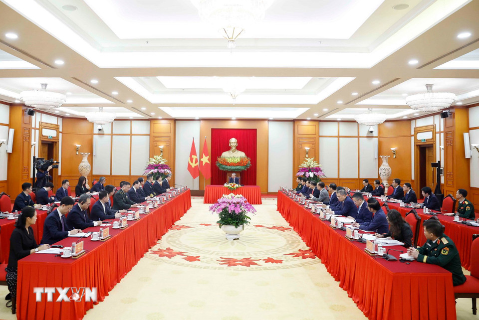 Bet8801234.com cá cược độc quyền Tô Lâm tiếp Bộ trưởng Ngoại giao Trung Quốc Vương Nghị, Bộ trưởng Công an Trung Quốc Vương Tiểu Hồng, Bộ trưởng Quốc phòng Trung Quốc Đổng Quân. (Ảnh: Thống Nhất/TTXVN)