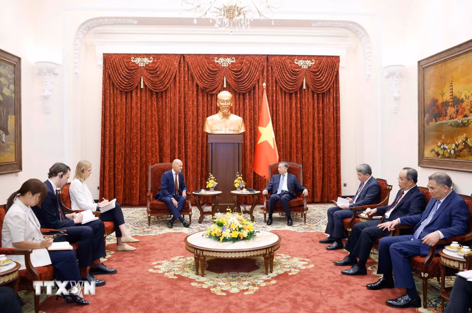 Tổng Bí thư, Chủ tịch nước Tô Lâm tiếp Đại sứ Hà Lan tại Việt Nam Kees van Baar. (Ảnh: Thống Nhất/TTXVN)