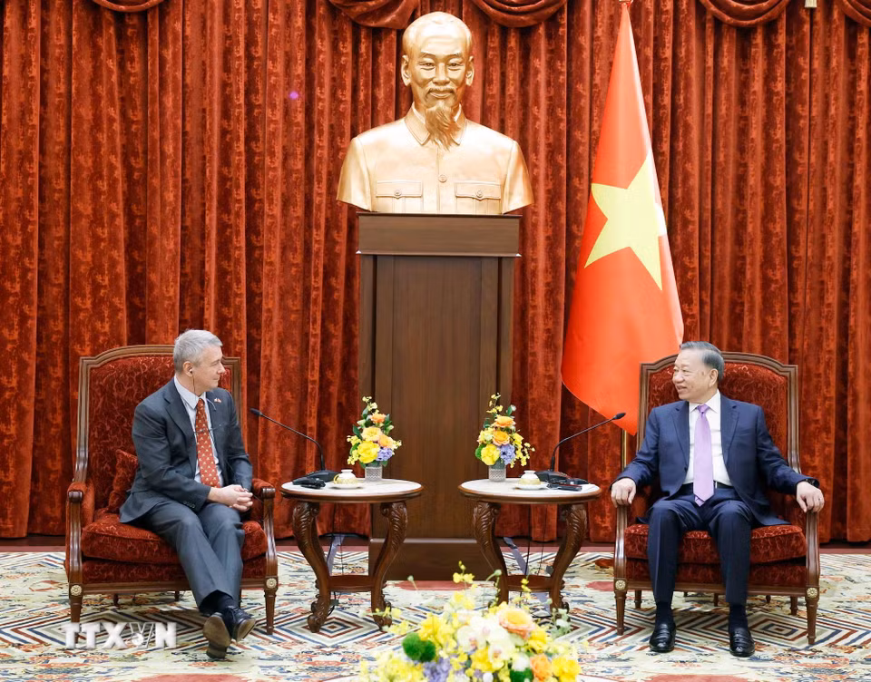 Tổng Bí thư, Chủ tịch nước Tô Lâm tiếp Đại sứ Vương quốc Bỉ Karl Van Den Bossche chào từ biệt kết thúc nhiệm kỳ công tác. (Ảnh: Thống Nhất/TTXVN)