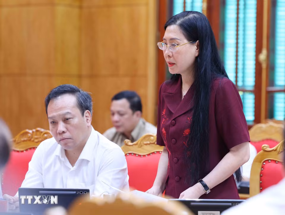 Đồng chí Bùi Thị Quỳnh Vân, Ủy viên Trung ương Đảng, Phó Trưởng Ban Tổ chức Trung ương phát biểu tại hội nghị.(Ảnh: Phương Hoa/TTXVN)