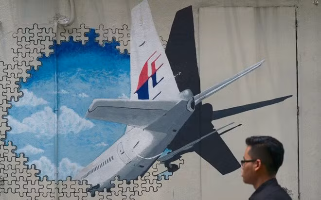 Máy bay MH370 không nằm trong khu vực tìm kiếm hiện nay ảnh 1
