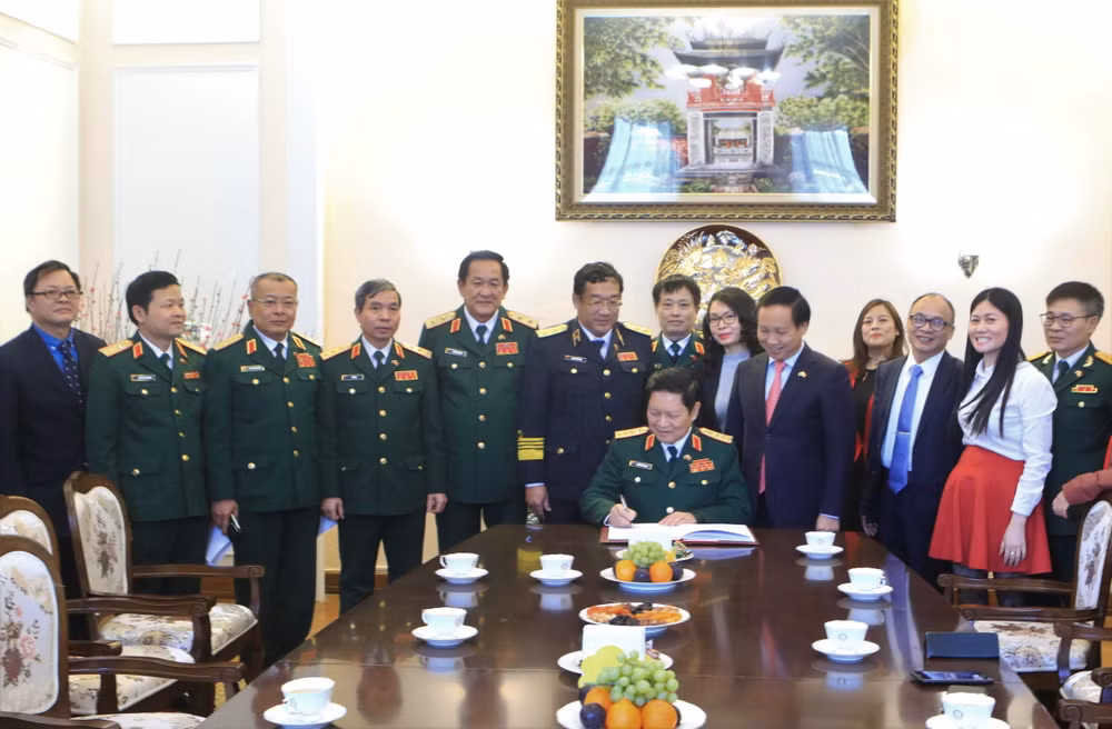 Hợp tác quốc phòng Việt-Nga vì hòa bình và ổn định ở khu vực ảnh 2