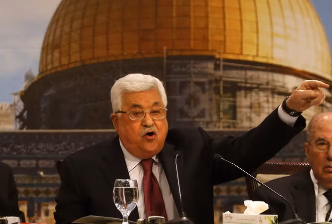 Tổng thống Palestine được xuất viện sau đợt điều trị dài ngày ảnh 1