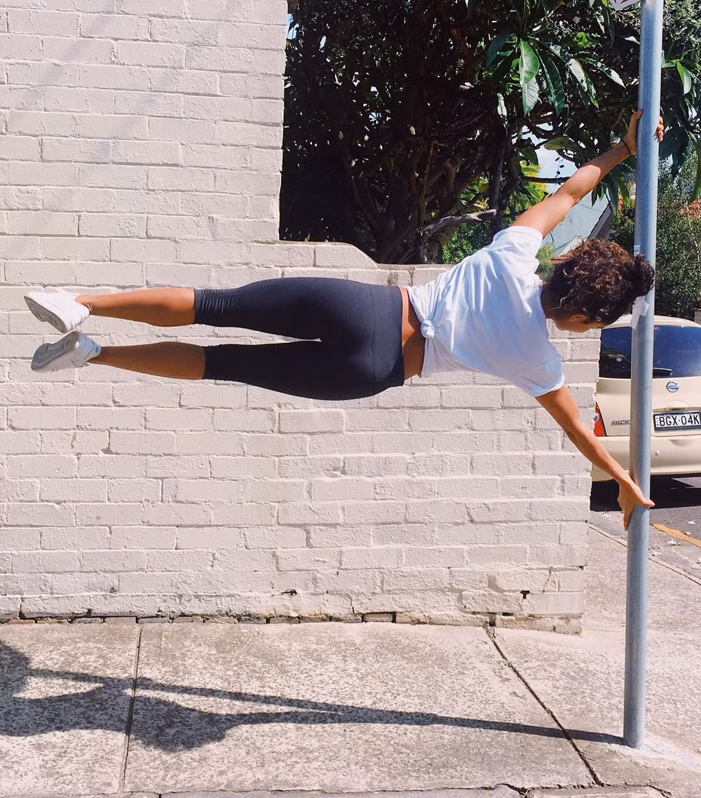 Giáo viên yoga của Beckham chỉ cách “tăng tốc” cho não trong 5 phút ảnh 2