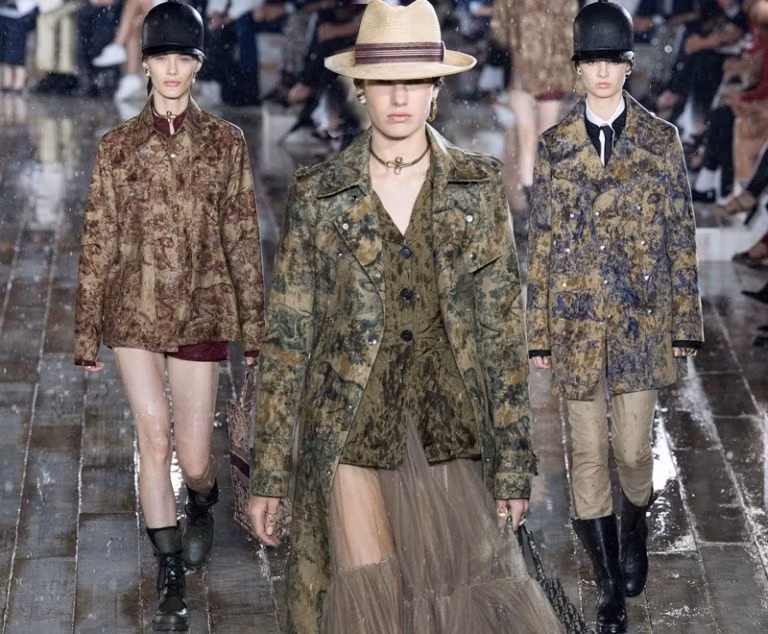 Dior Cruise 2019 - Những nàng thơ Mexico bay bổng ảnh 8