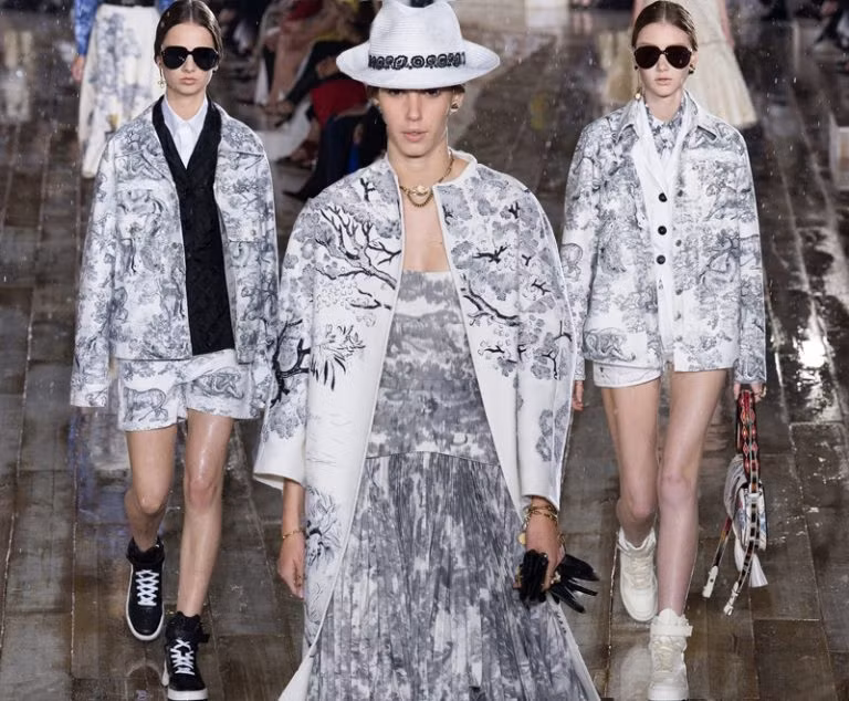 Dior Cruise 2019 - Những nàng thơ Mexico bay bổng ảnh 5