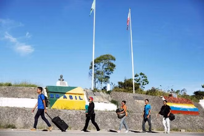 Venezuela chính thức áp lệnh đóng cửa biên giới với Brazil ảnh 1