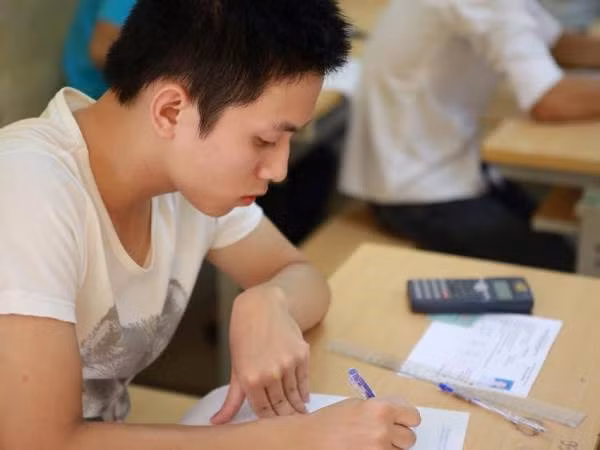 Các loại máy tính bỏ túi được mang vào phòng thi Tốt nghiệp THPT 2021 ảnh 1