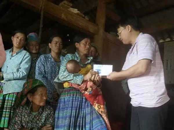 Sơn La: Sạt lở đá làm 2 người chết và 2 người bị thương ảnh 1