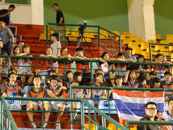 Ban huấn luyện tuyển nữ Việt Nam trực tiếp “soi” đối thủ Thái Lan ảnh 1