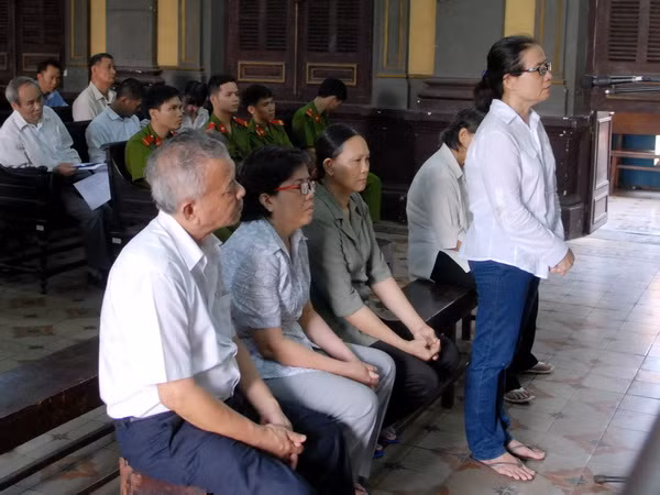Hủy một phần bản án sơ thẩm vụ tham nhũng tại Công ty Vifon ảnh 1