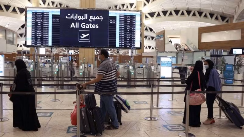 Saudi Arabia cho phép các sân bay hoạt động hết công suất trở lại ảnh 1