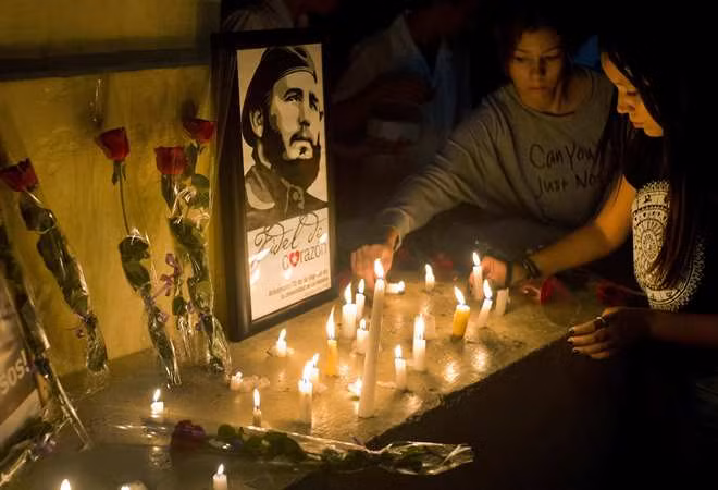 Tổng thống Iran ca ngợi Fidel Castro là nhân vật kiệt xuất ảnh 1
