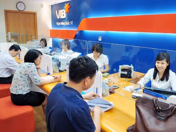 VIB dự kiến chia cổ tức và cổ phiếu thưởng ở mức 25% ảnh 1