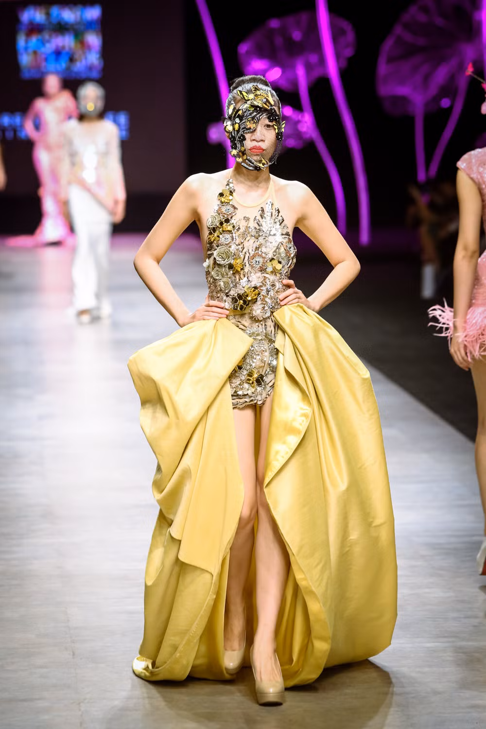 Đã mắt với “bữa tiệc” Haute Couture của nhà thiết kế Frederick Lee ảnh 6