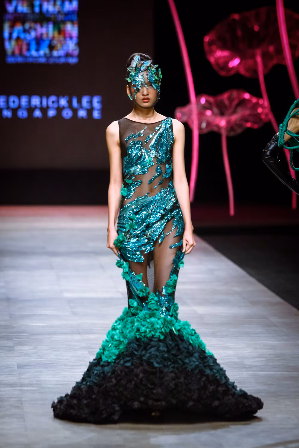Đã mắt với “bữa tiệc” Haute Couture của nhà thiết kế Frederick Lee ảnh 7