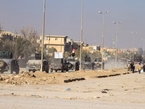 Bộ trưởng Quốc phòng Mỹ tới Iraq thảo luận về chiến dịch chống IS ảnh 1