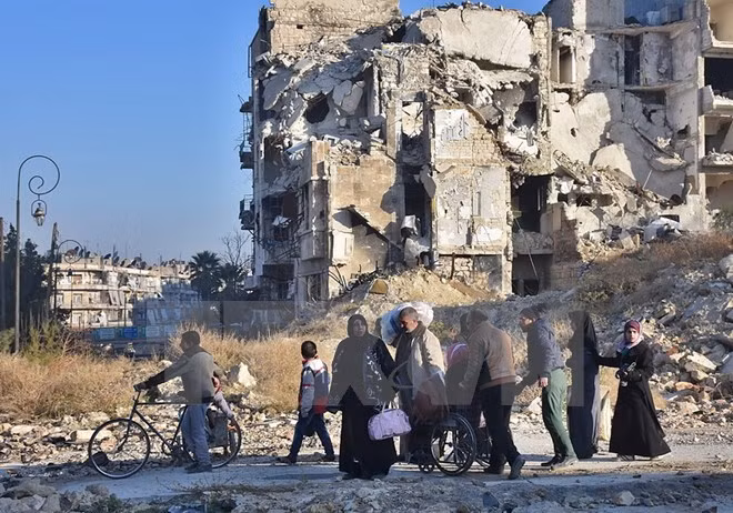 Phiến quân Syria buộc phải để lại vũ khí hạng nặng nếu rời khỏi Aleppo ảnh 1