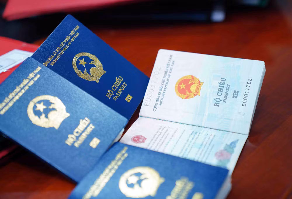 Việt Nam tăng 6 bậc trong bảng xếp hạng hộ chiếu toàn cầu 2023 ảnh 1